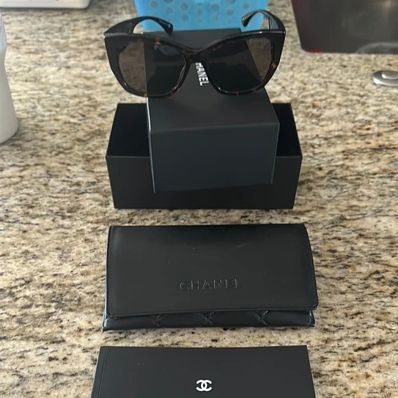 CHANEL | Accessories | Chanel Classic Black Sunglasses With  display picture 1